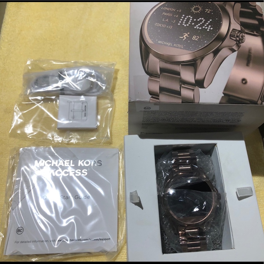 Michael Kors Access Bradshaw Smartwatch Sable-Tone